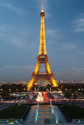 Eiffel_Tower_1.jpg
